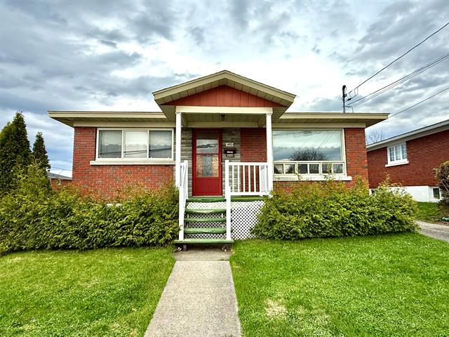 maison à vendre Sherbrooke (Les Nations)