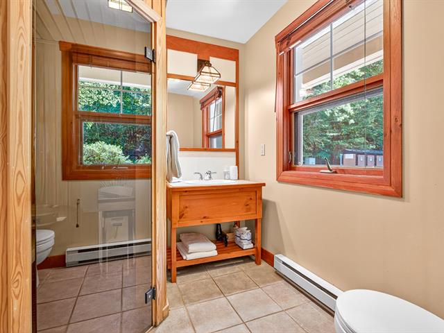 Salle de bains attenante à la CCP