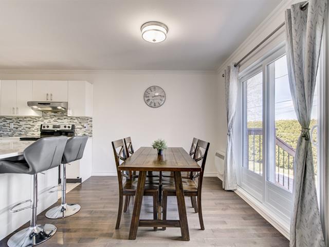 Maison à étages à vendre, La Prairie