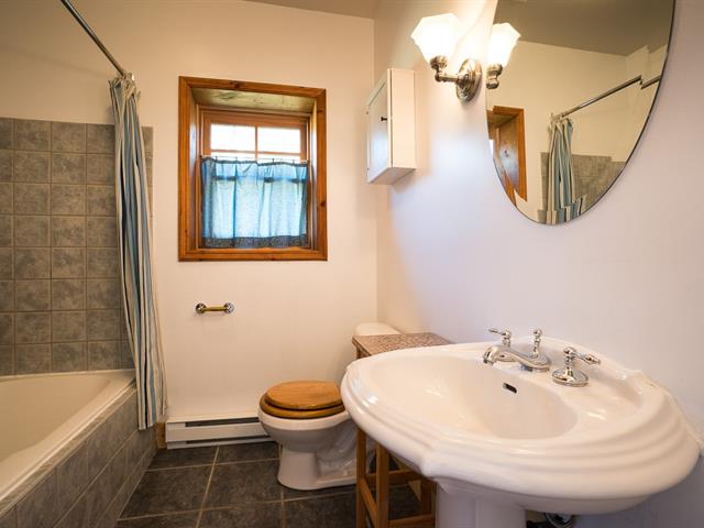 Salle de bains attenante à la CCP