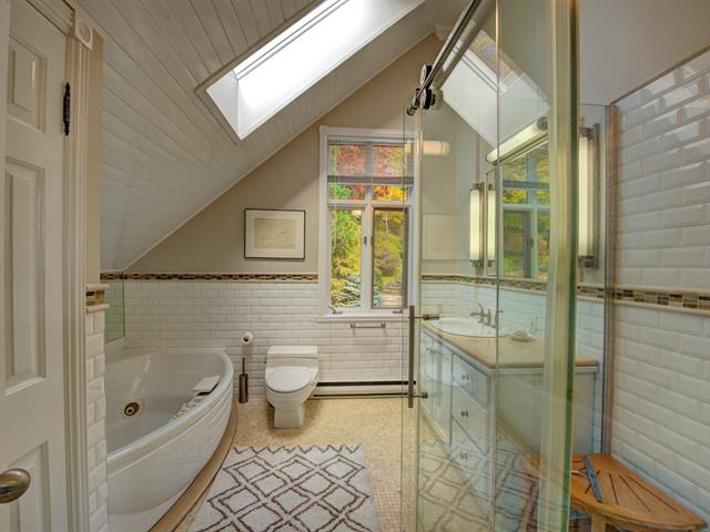 Salle de bains attenante à la CCP