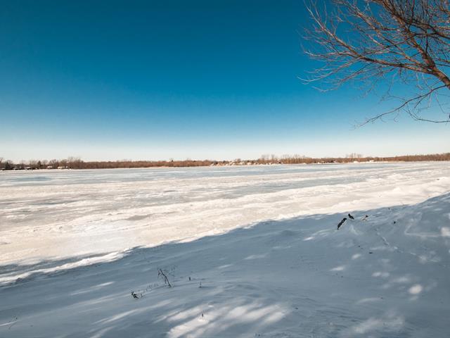 Vue sur l'eau
