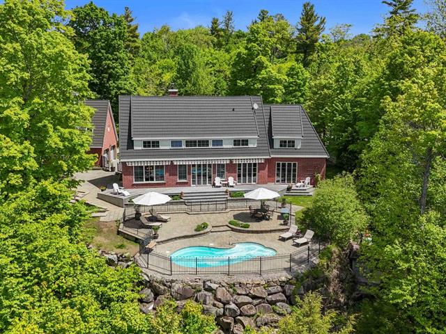 maison à vendre Sainte-Anne-des-Lacs