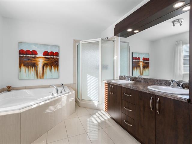 Ensuite bathroom