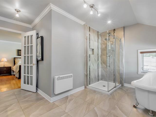 Salle de bains attenante à la CCP