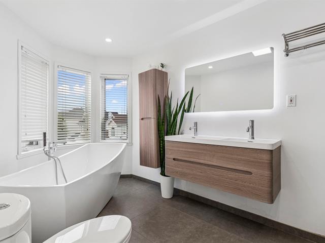 Ensuite bathroom