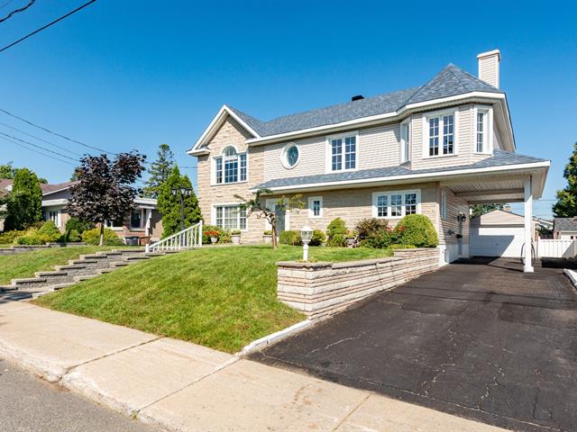 Maison à étages à vendre, Laval (Laval-des-Rapides)