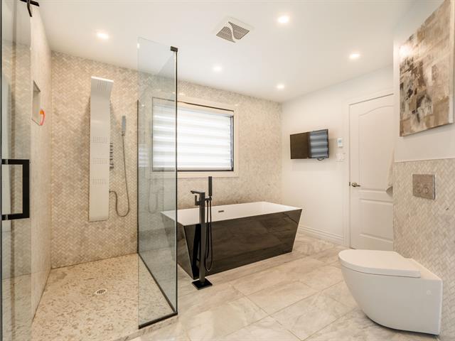Salle de bains attenante à la CCP