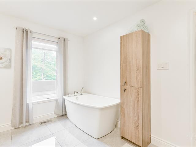 Salle de bains attenante à la CCP