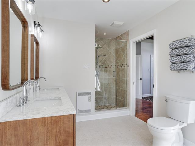 Salle de bains attenante à la CCP