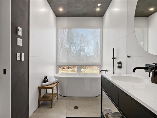 Salle de bains attenante à la CCP