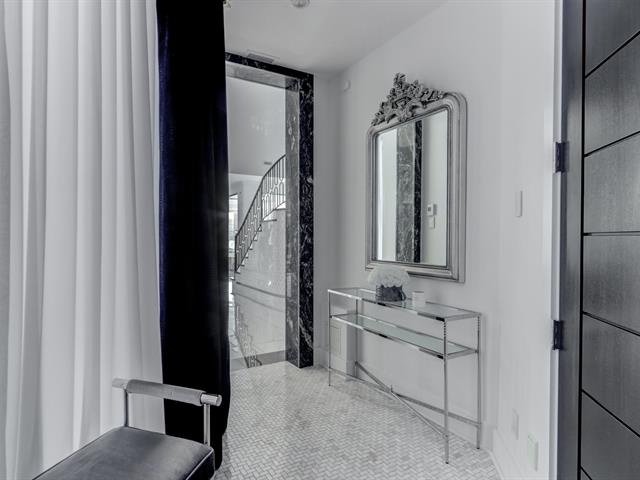 Maison à étages à vendre, Laval (Sainte-Dorothée)