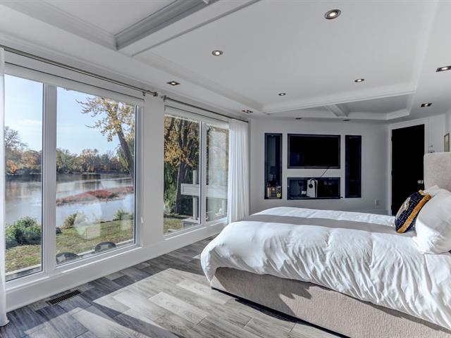 Maison à étages à vendre, Laval (Sainte-Dorothée)