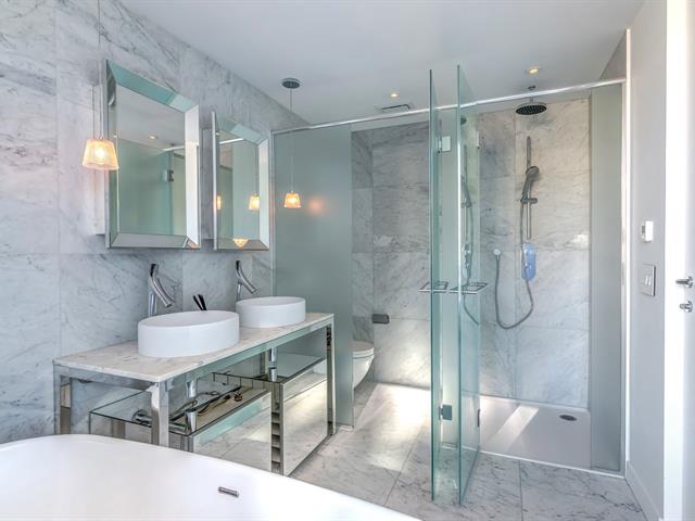 Salle de bains attenante à la CCP