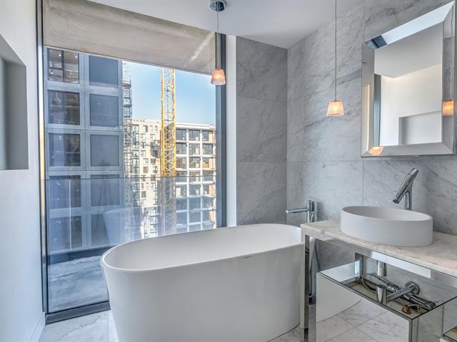 Salle de bains attenante à la CCP