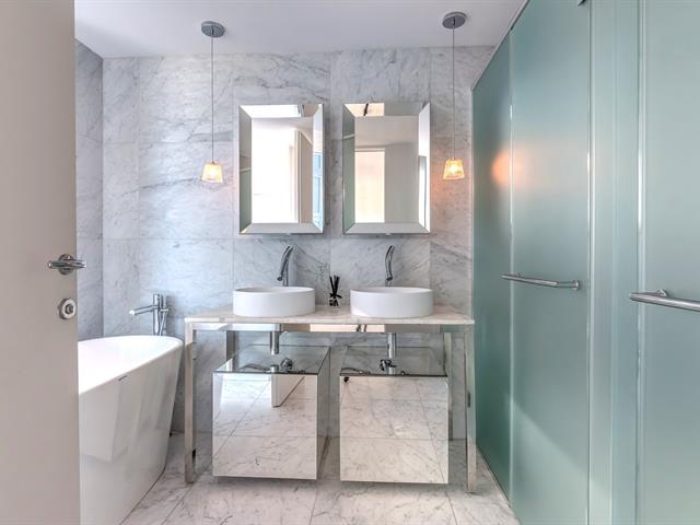 Salle de bains attenante à la CCP
