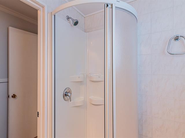 Duplex à vendre, Laval (Laval-des-Rapides)