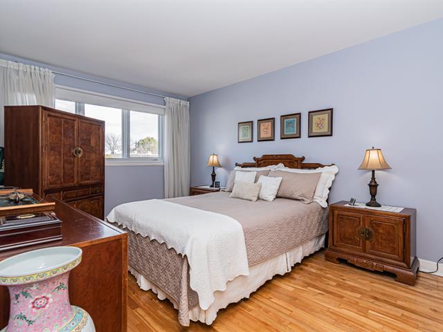 Duplex à vendre, Laval (Laval-des-Rapides)