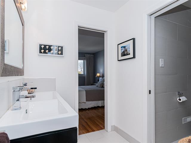 Duplex à vendre, Laval (Laval-des-Rapides)