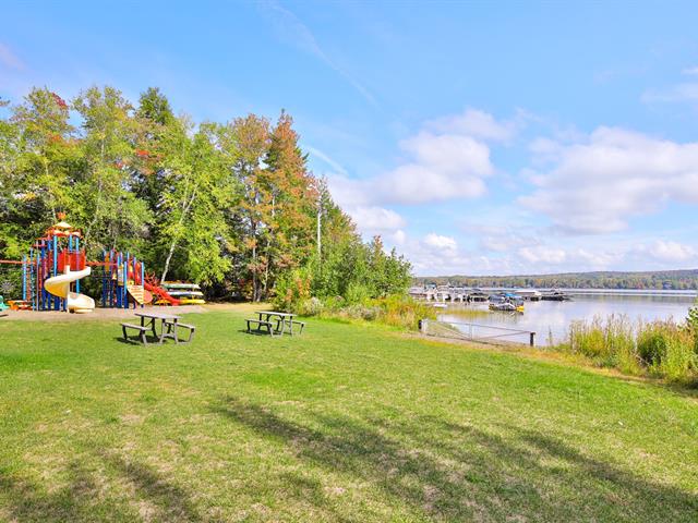 Accès au plan d'eau