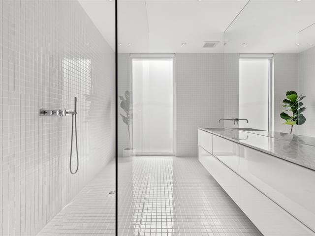 Salle de bains attenante à la CCP