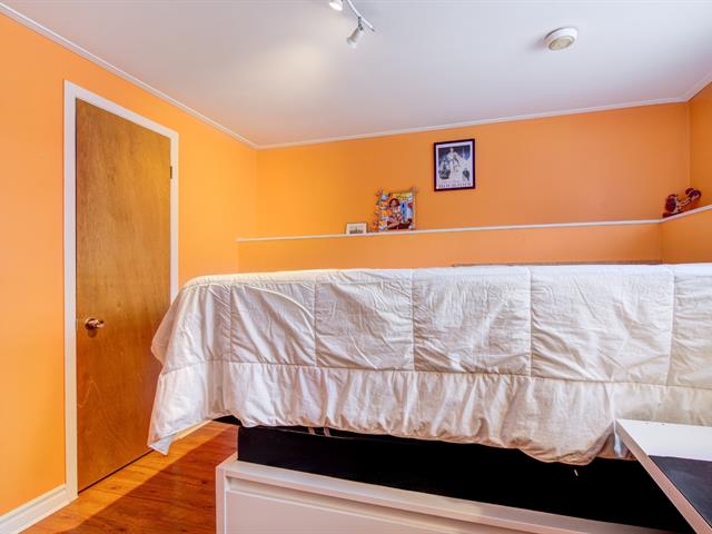 Bungalow sold, Longueuil (Le Vieux-Longueuil)