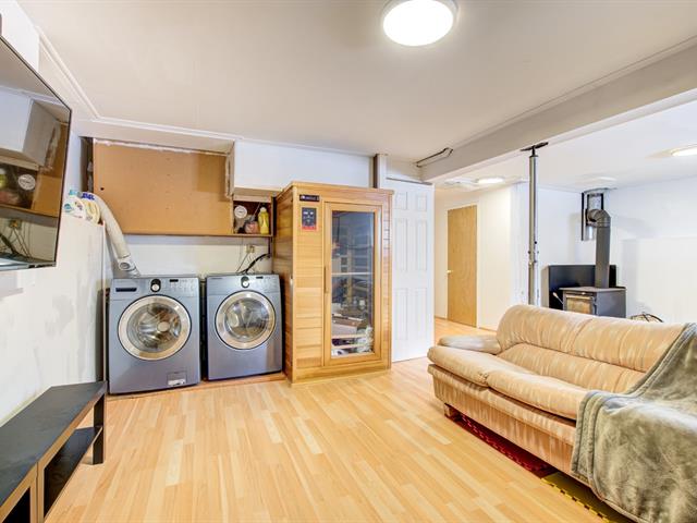 Bungalow sold, Longueuil (Le Vieux-Longueuil)