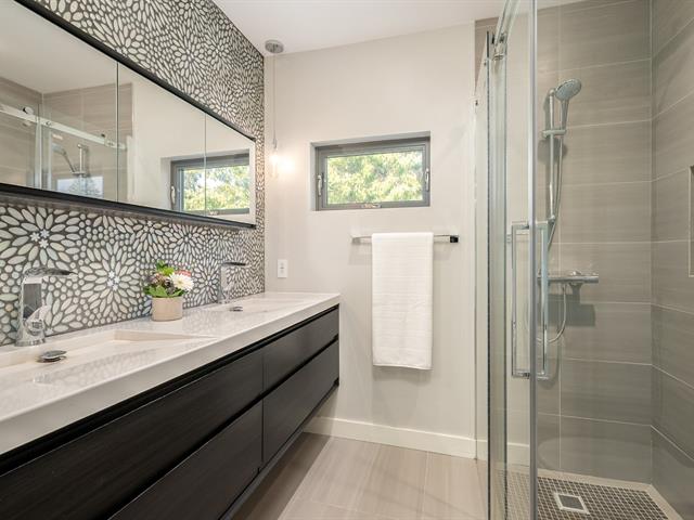 Salle de bains attenante à la CCP