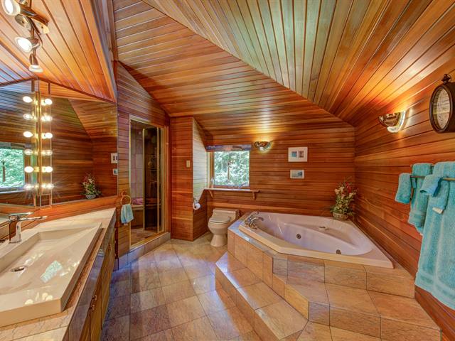 Salle de bains attenante à la CCP