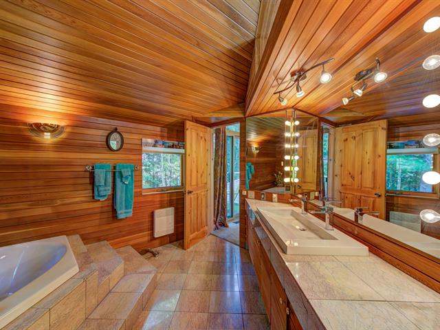 Salle de bains attenante à la CCP