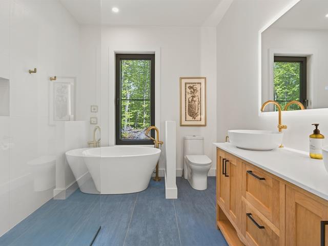 Salle de bains attenante à la CCP