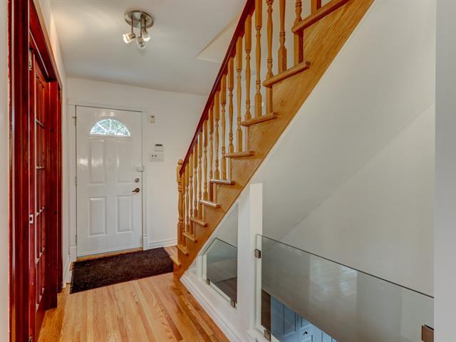 Maison à étages à vendre, Laval (Sainte-Dorothée)