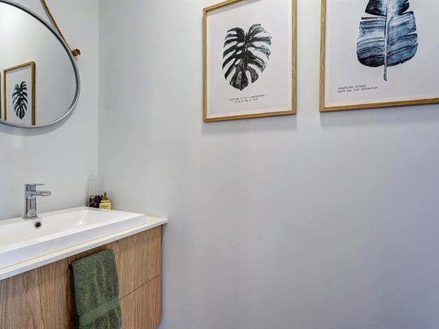 Two or more storey sold, Mirabel
