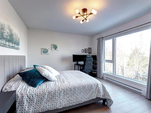 Two or more storey sold, Mirabel