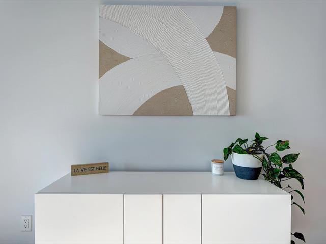 Two or more storey sold, Mirabel