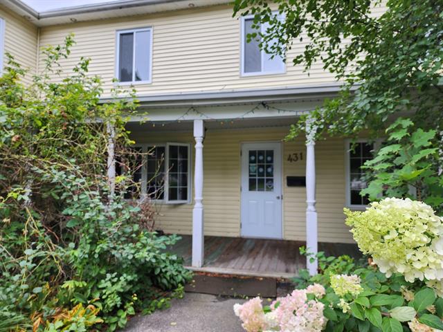 Maison à étages à vendre, L'Île-Perrot