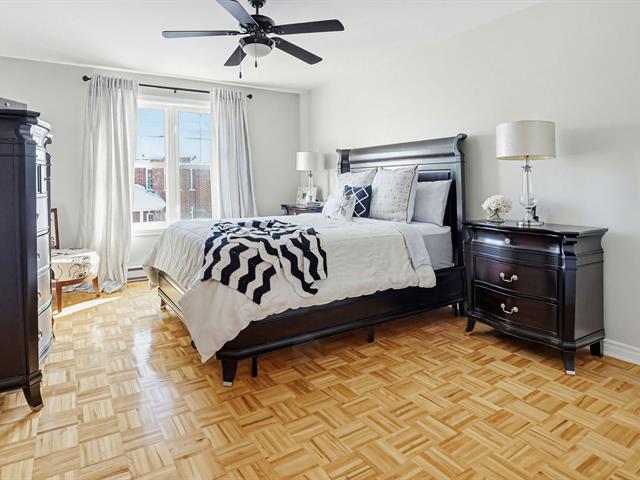 Two or more storey for sale, Montréal (Saint-Laurent)