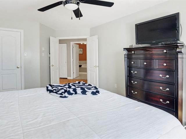 Two or more storey for sale, Montréal (Saint-Laurent)