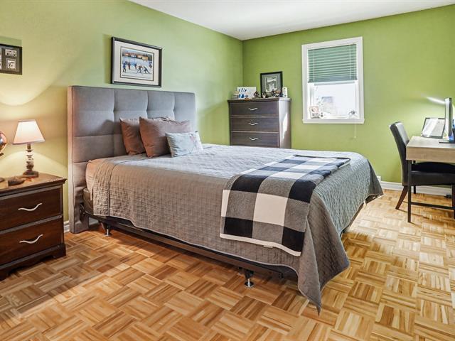 Two or more storey for sale, Montréal (Saint-Laurent)