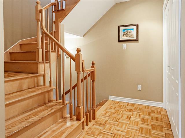 Two or more storey for sale, Montréal (Saint-Laurent)