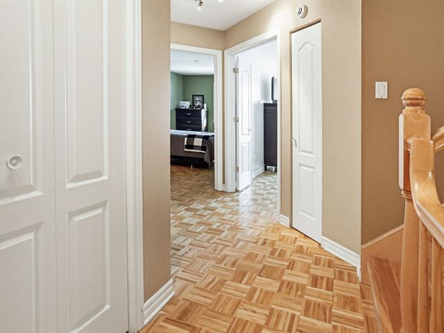 Two or more storey for sale, Montréal (Saint-Laurent)