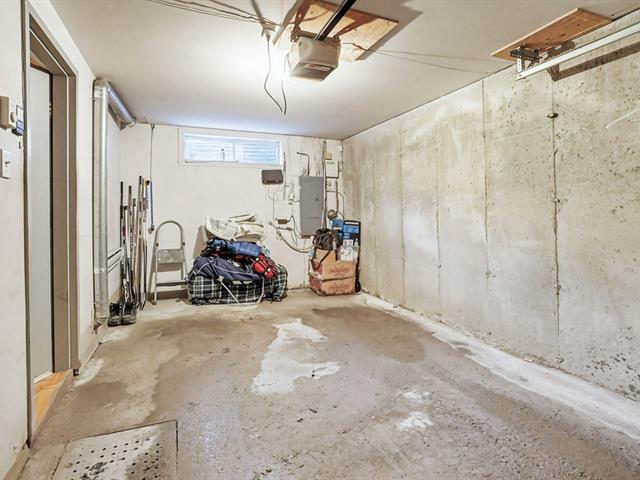 Two or more storey for sale, Montréal (Saint-Laurent)