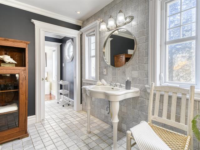 Salle de bains attenante à la CCP