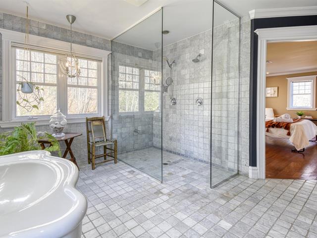 Salle de bains attenante à la CCP