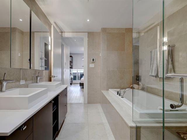 Salle de bains attenante à la CCP