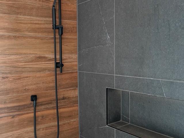 Salle de bains attenante à la CCP