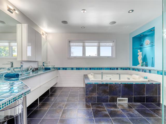 Salle de bains attenante à la CCP