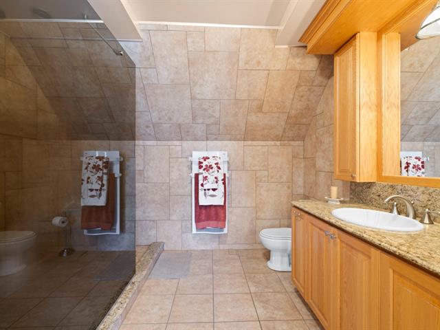 Salle de bains attenante à la CCP