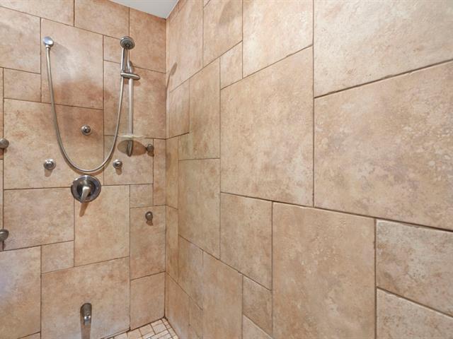 Salle de bains attenante à la CCP