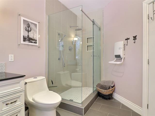 Two or more storey for sale, Wentworth